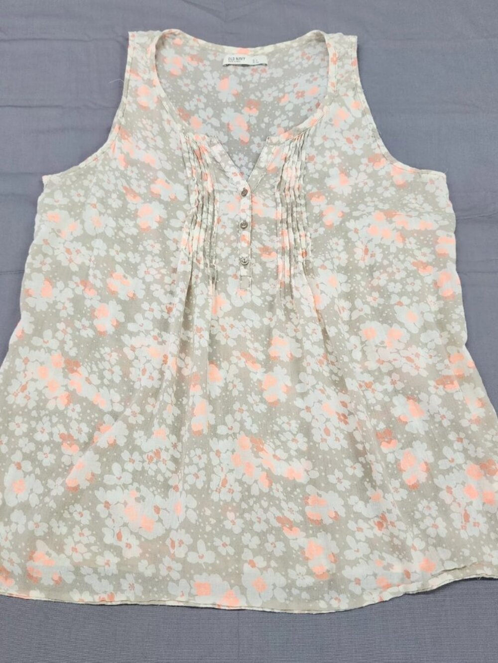 Old Navy Womens L Sleeveless Pintuck Blouse Floral Multicolor Cotton Top